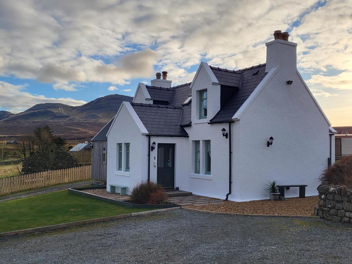 An Cnoc Bed & Breakfast Staffin Exterior photo