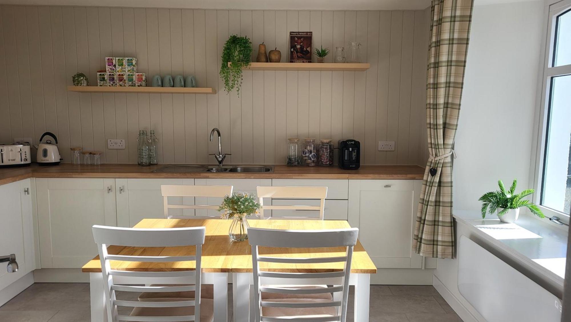 An Cnoc Bed & Breakfast Staffin Exterior photo
